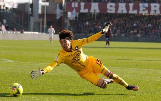 虎扑篮球-【人物】从国家英雄到意甲门神，奥乔亚的奇幻冒险